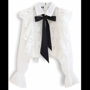 NWT Pussy-Bow Floral Crochet Sleeves Top